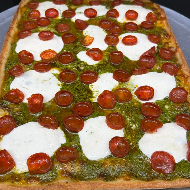 Pestoroni Pie.
